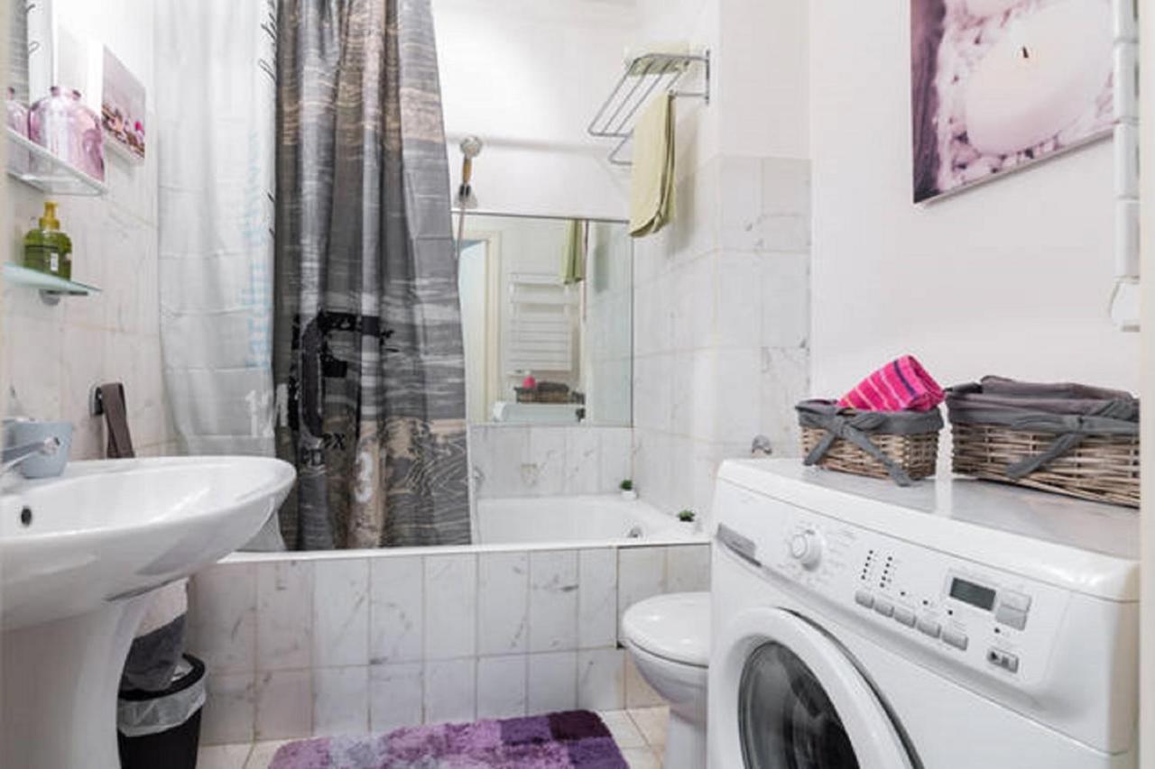 Apartment Grand H -f2, Face Vieux- Nice, Terrasse, Ascenseur, Climatisation, Terrace - Center Nizza